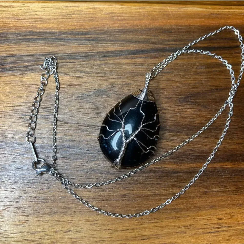 Necklace - Black Agate Pendant - Tree of Life - Silver Wire and Chain NEW